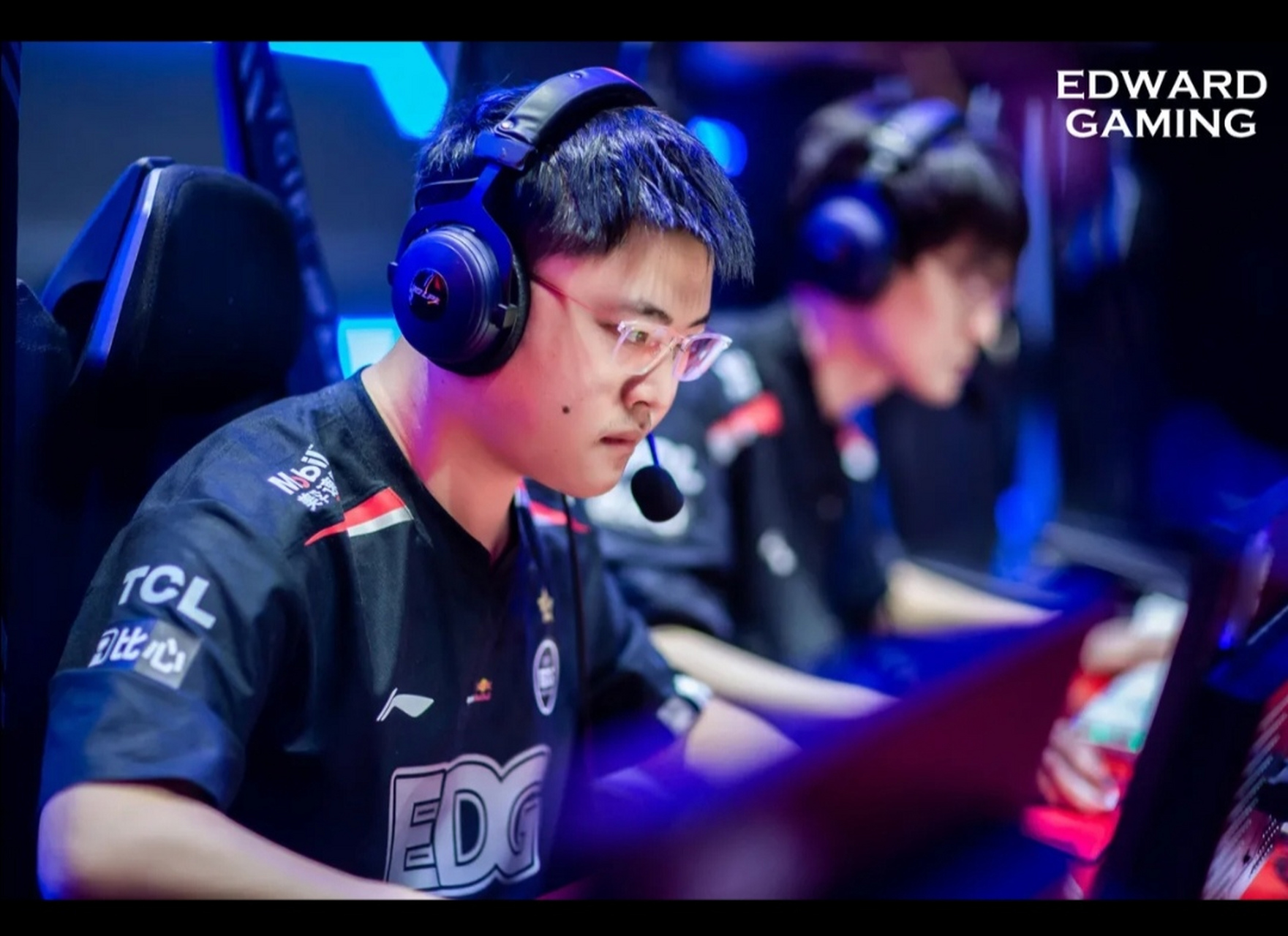 开云体育-JackeyLove回归赛场,精彩发挥首场状态亮眼,快船观众沸腾!的简单介绍